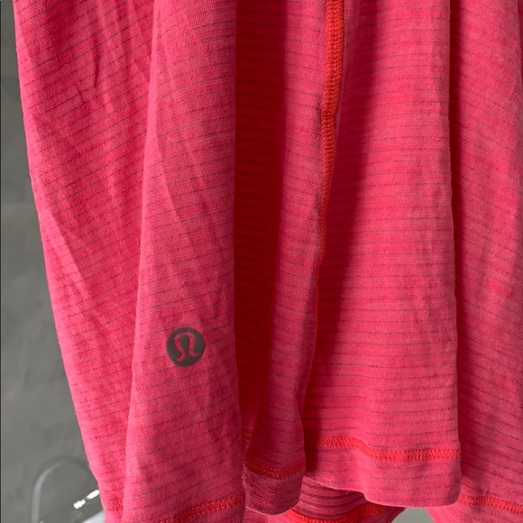 Lululemon Run For Gold Tank 6 - Picture 2 of 6